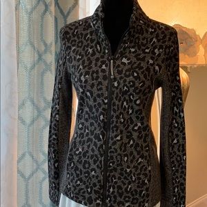 NWOT never worn. Fun jacket!! Flattering fit Sz S